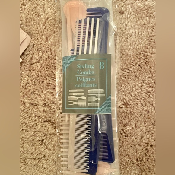 New Styling Hair Combs 8 PCS Variety Pack + 1 Combo Styler. Great All Hair Types - Picture 4 of 5